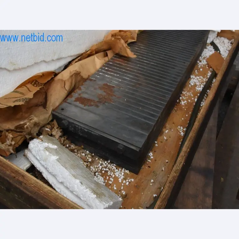 Máquinas, equipos operativos y accesorios de un líder mundial en el mercado de sistemas de tensado de cadenas.-2