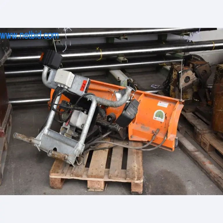 Na voljo so stroji, delovna oprema in dodatki vodilnega svetovnega proizvajalca sistemov za napenjanje verig-2