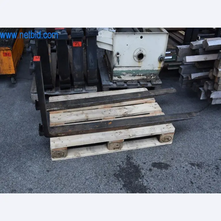 Machines, operating equipment and accessories of a world market leader for chain tensioning systems-2