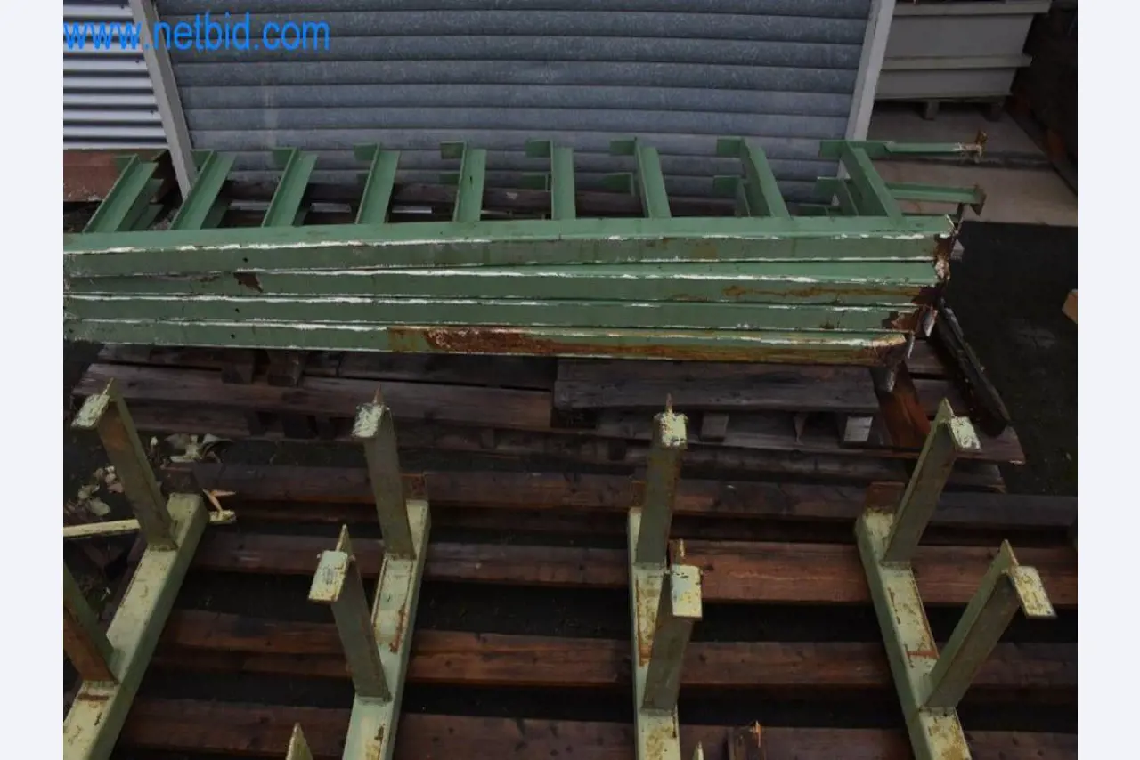 Máquinas, equipos operativos y accesorios de un líder mundial en el mercado de sistemas de tensado de cadenas.-1