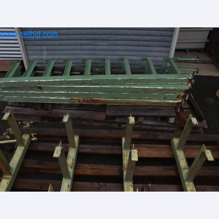 Máquinas, equipos operativos y accesorios de un líder mundial en el mercado de sistemas de tensado de cadenas.-1