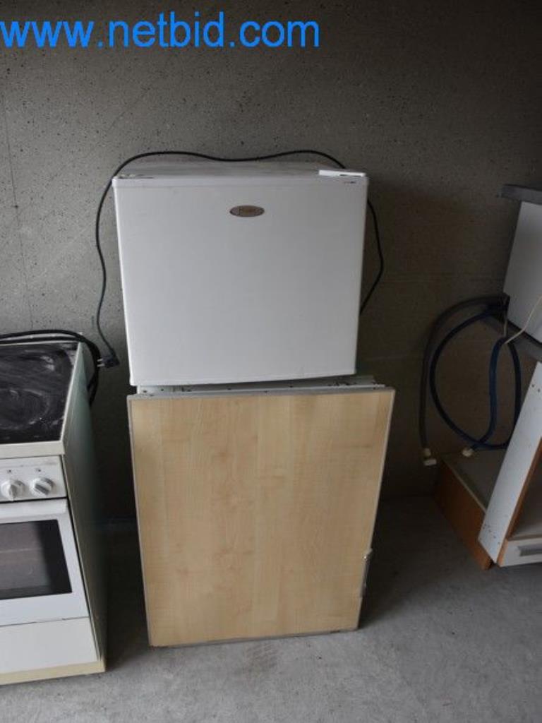 Máquinas, equipos operativos y accesorios de un líder mundial en el mercado de sistemas de tensado de cadenas.-3