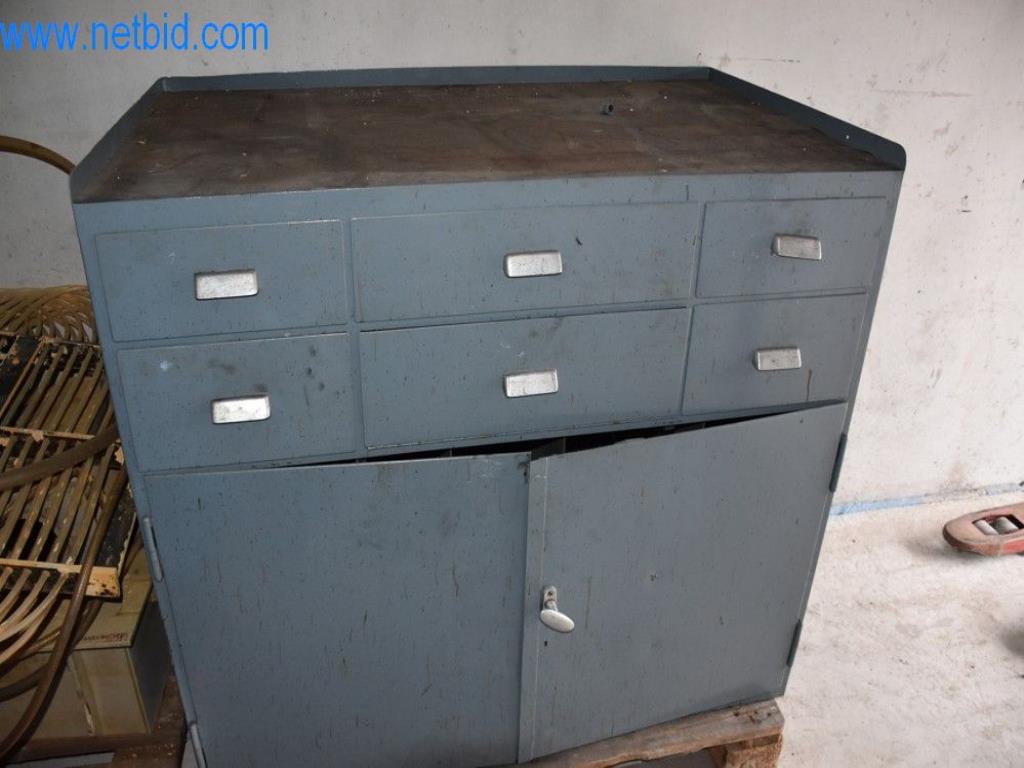 Stroje, provozní zařízení a příslušenství předního světového výrobce napínacích systémů řetězů jsou k dispozici.-1