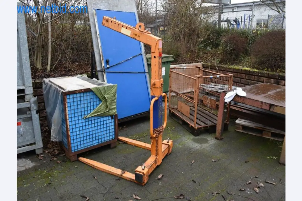 Máquinas, equipos operativos y accesorios de un líder mundial en el mercado de sistemas de tensado de cadenas.-1