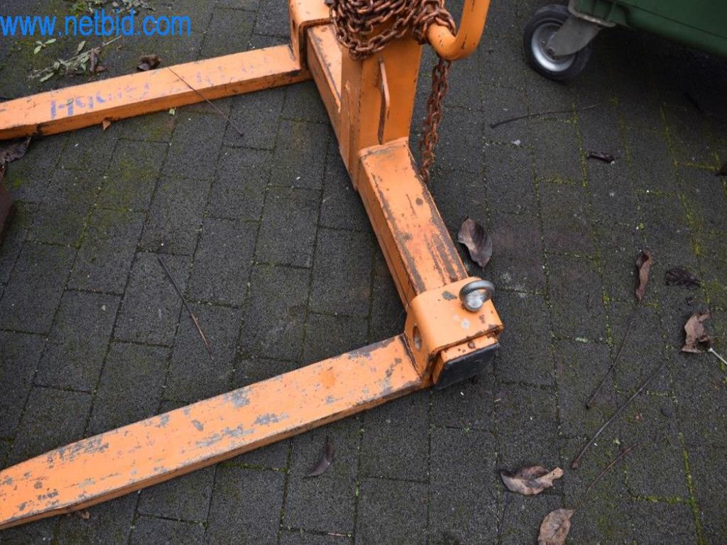 Máquinas, equipos operativos y accesorios de un líder mundial en el mercado de sistemas de tensado de cadenas.-4