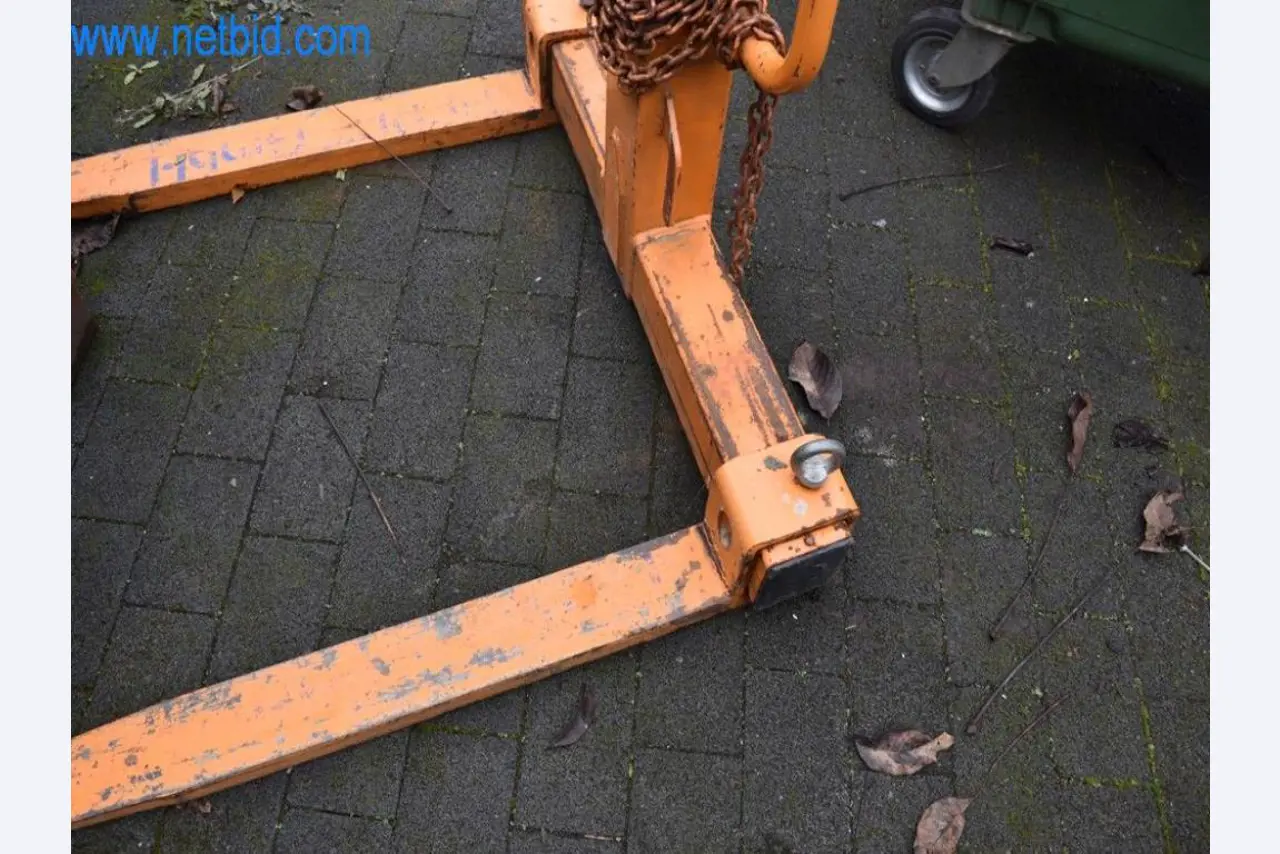 Máquinas, equipos operativos y accesorios de un líder mundial en el mercado de sistemas de tensado de cadenas.-4