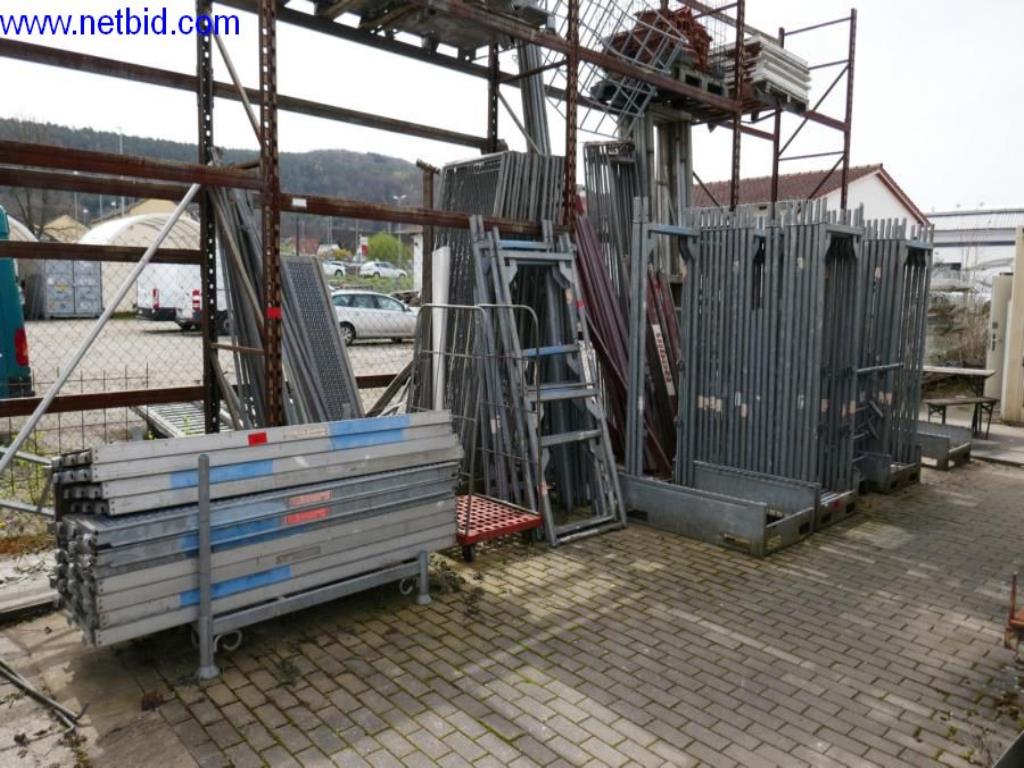 BGA, zapasy, materiały montażowe i pojazdy z działu pokryć dachowych-6