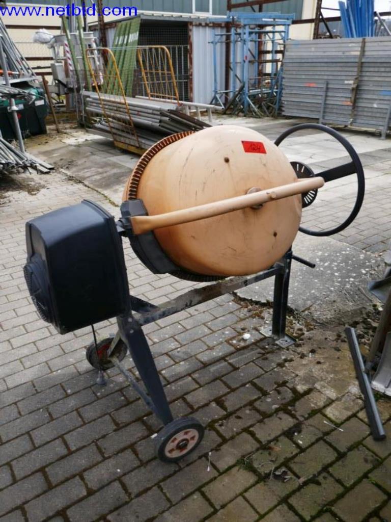 BGA, zásoby, montážní materiál a vozidla z divize střešních krytin.-2