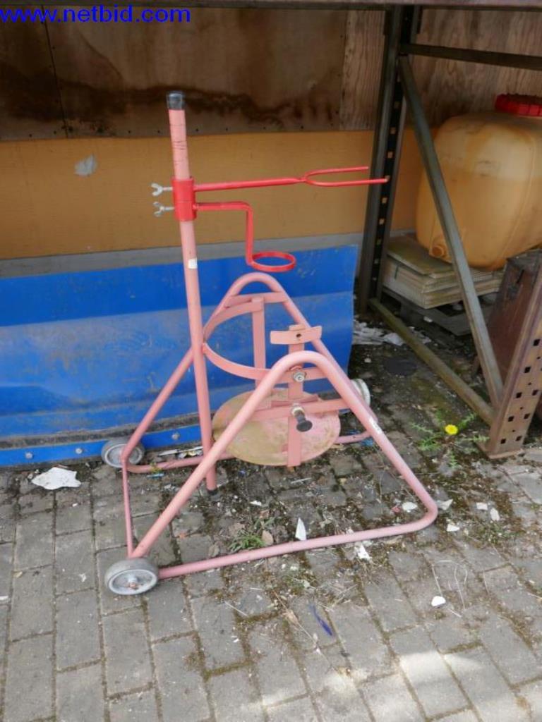 BGA, Warenvorräte, Montagematerial und Fahrzeuge aus dem Bereich Dachdeckerei-1