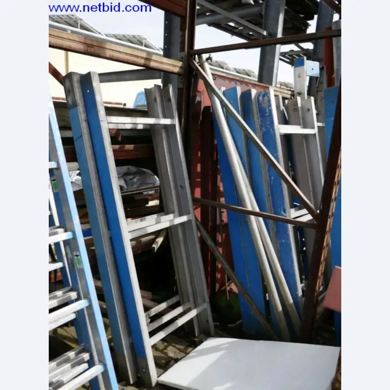 BGA, Warenvorräte, Montagematerial und Fahrzeuge aus dem Bereich Dachdeckerei-1