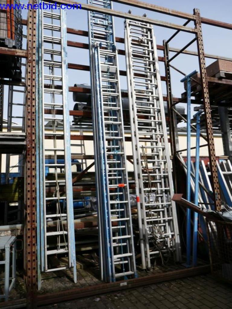 BGA, zapasy, materiały montażowe i pojazdy z działu pokryć dachowych-1