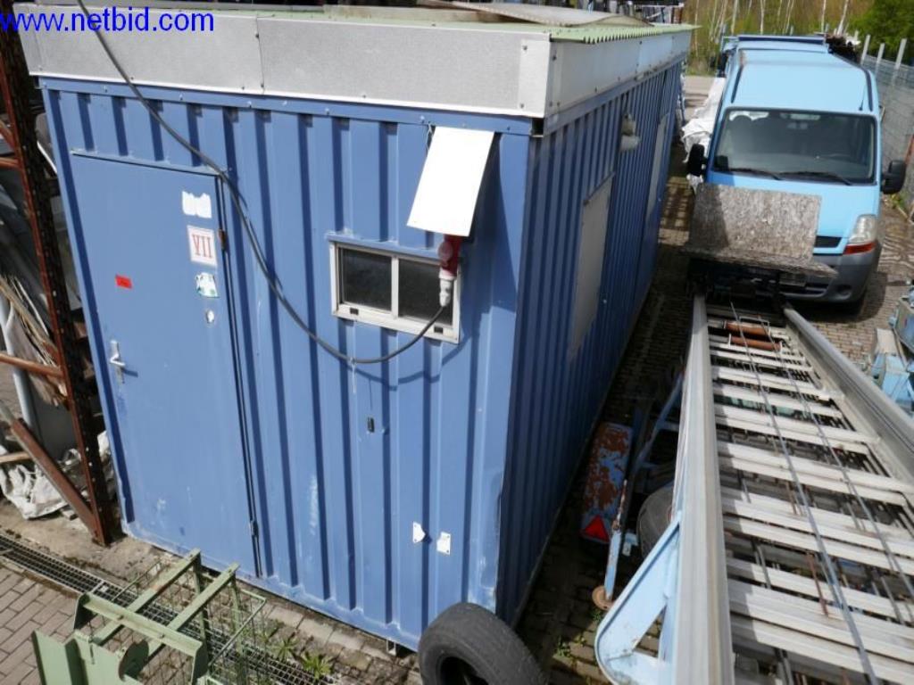 BGA, zásoby, montážní materiál a vozidla z divize střešních krytin.-3