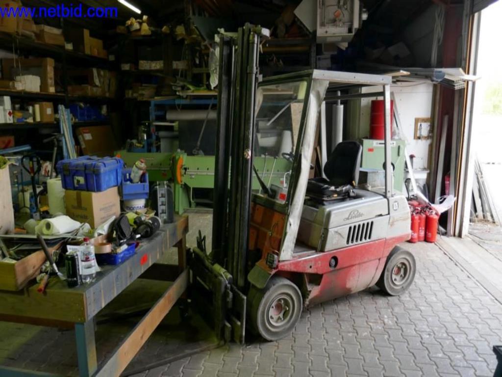 BGA, zapasy, materiały montażowe i pojazdy z działu pokryć dachowych-4