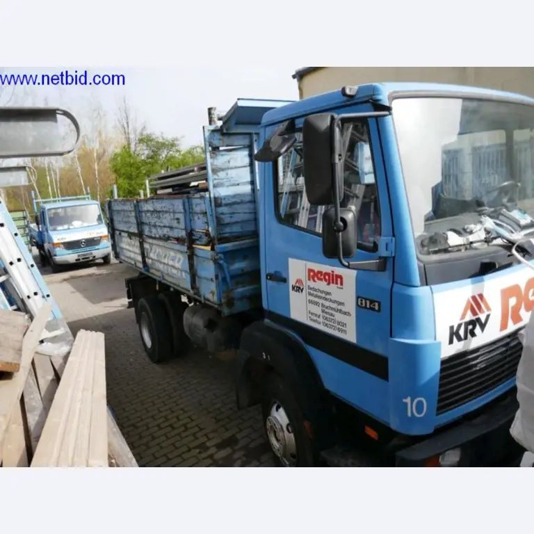 BGA, Warenvorräte, Montagematerial und Fahrzeuge aus dem Bereich Dachdeckerei-1