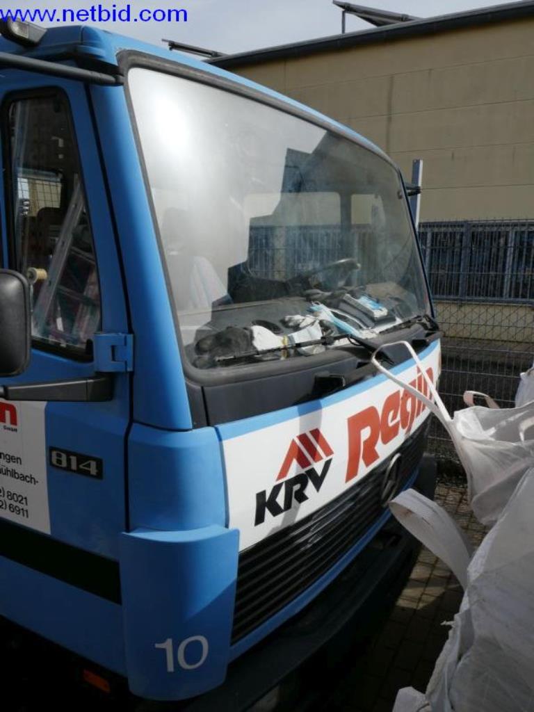 BGA, zapasy, materiały montażowe i pojazdy z działu pokryć dachowych-11