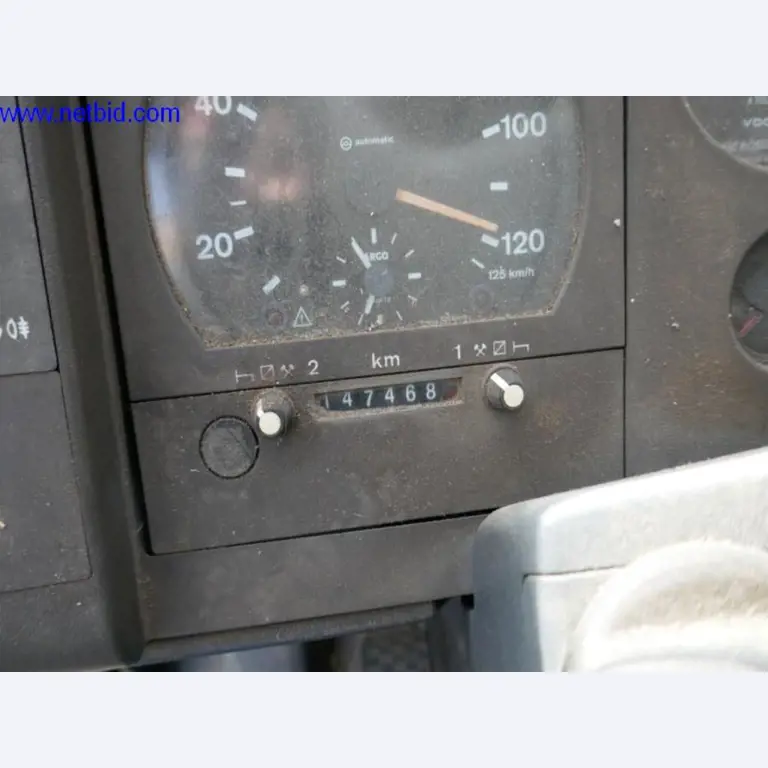 BGA, Warenvorräte, Montagematerial und Fahrzeuge aus dem Bereich Dachdeckerei-2