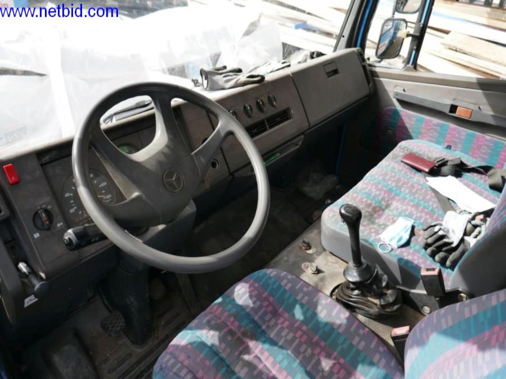 BGA, zapasy, materiały montażowe i pojazdy z działu pokryć dachowych-4