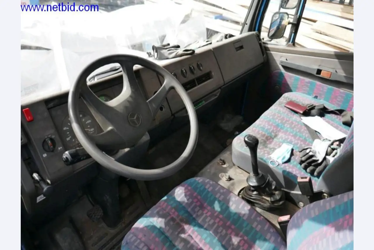 BGA, Warenvorräte, Montagematerial und Fahrzeuge aus dem Bereich Dachdeckerei-4