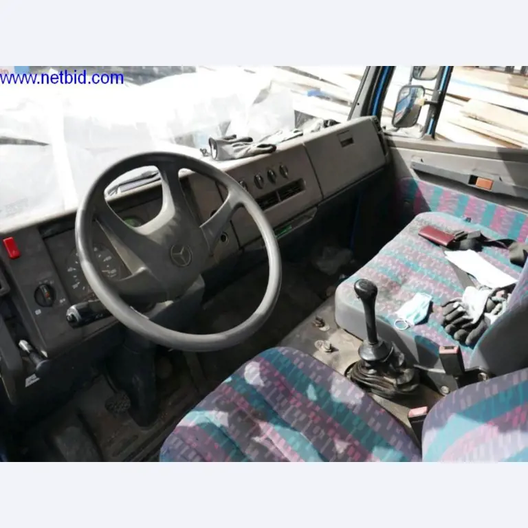 BGA, Warenvorräte, Montagematerial und Fahrzeuge aus dem Bereich Dachdeckerei-4