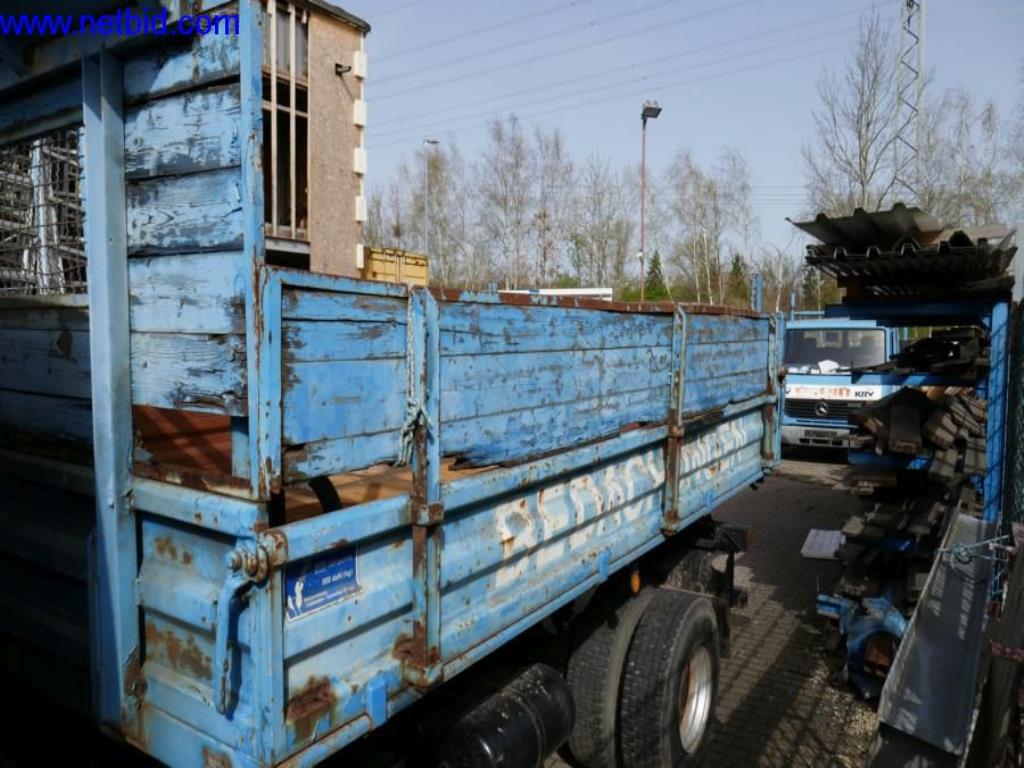 BGA, zapasy, materiały montażowe i pojazdy z działu pokryć dachowych-9