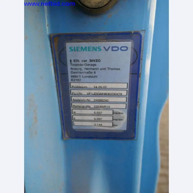 BGA, zapasy, materiały montażowe i pojazdy z działu pokryć dachowych-10