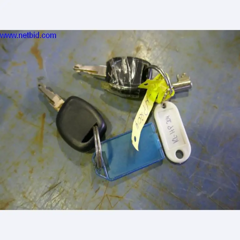 BGA, zapasy, materiały montażowe i pojazdy z działu pokryć dachowych-11