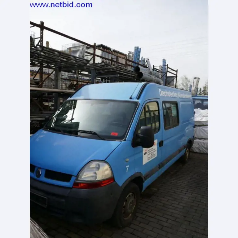 BGA, zapasy, materiały montażowe i pojazdy z działu pokryć dachowych-3