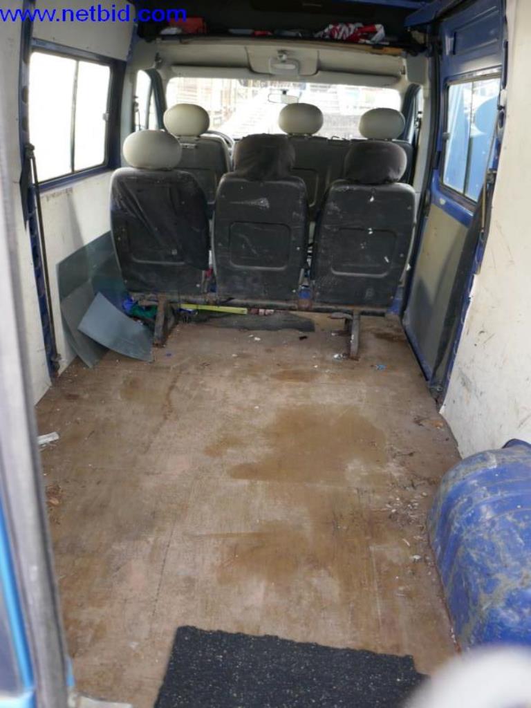 BGA, zapasy, materiały montażowe i pojazdy z działu pokryć dachowych-5