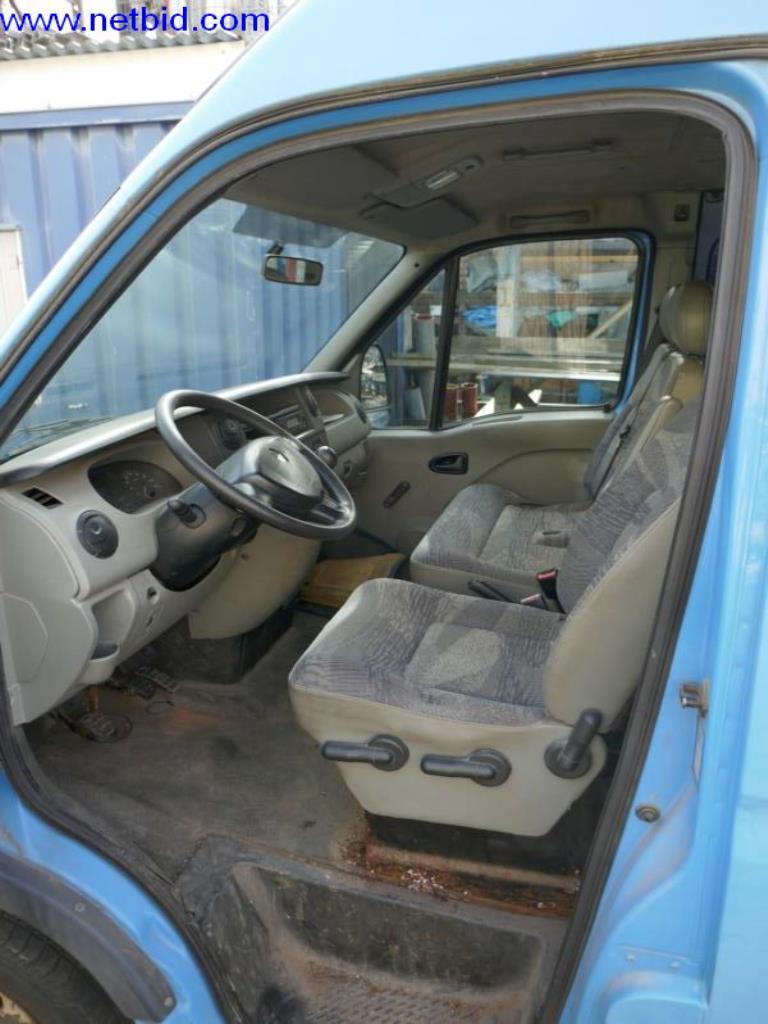 BGA, zapasy, materiały montażowe i pojazdy z działu pokryć dachowych-7