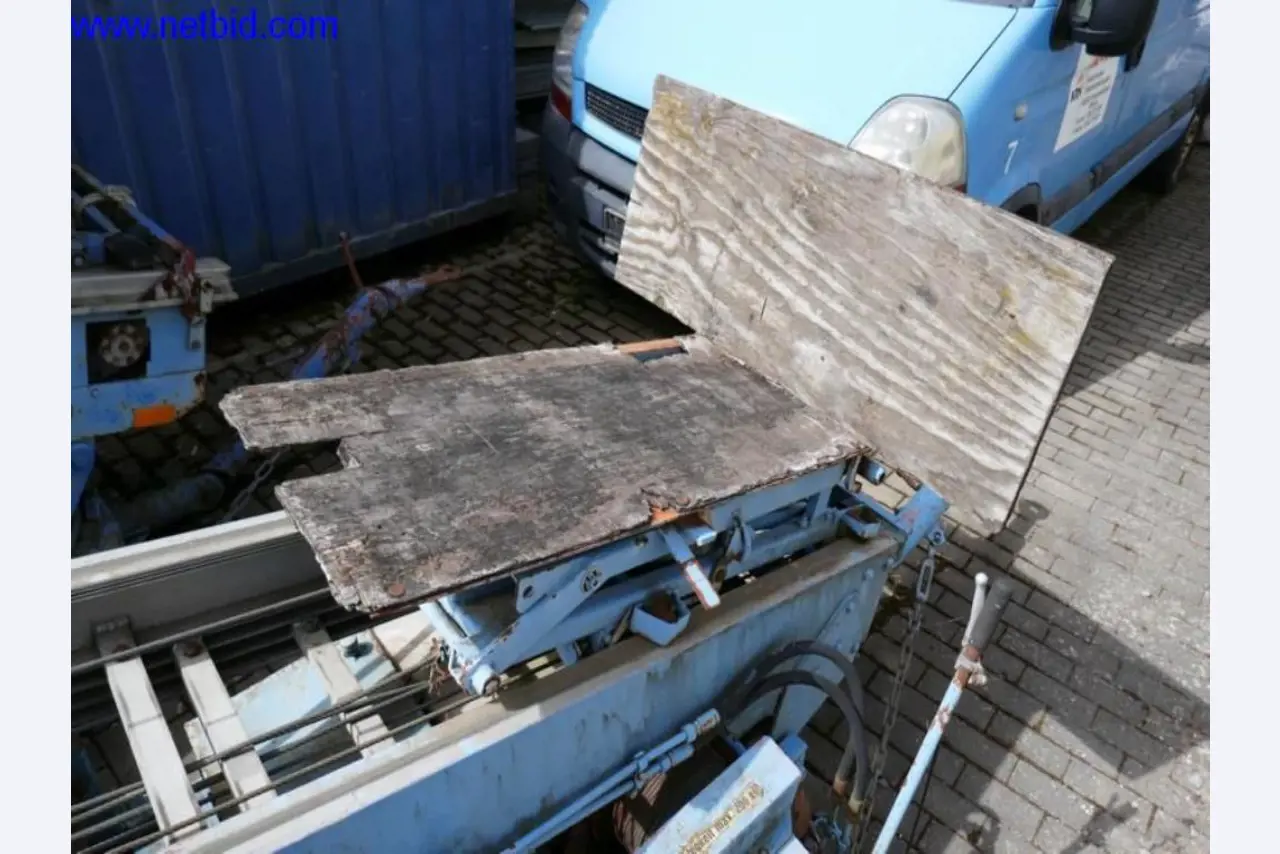 BGA, inventarios, materiales de montaje y vehículos de la división de techos-3