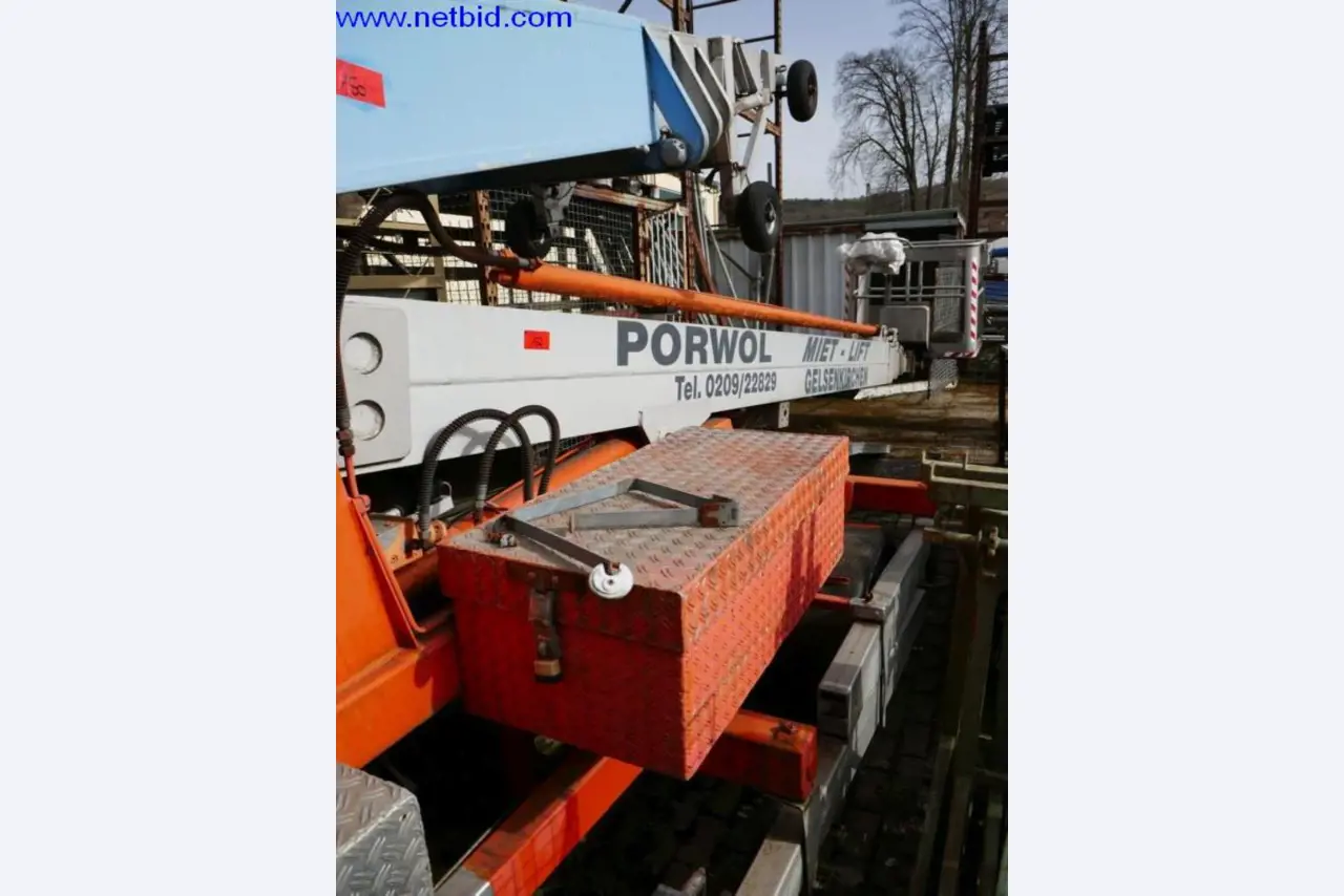 BGA, Warenvorräte, Montagematerial und Fahrzeuge aus dem Bereich Dachdeckerei-2