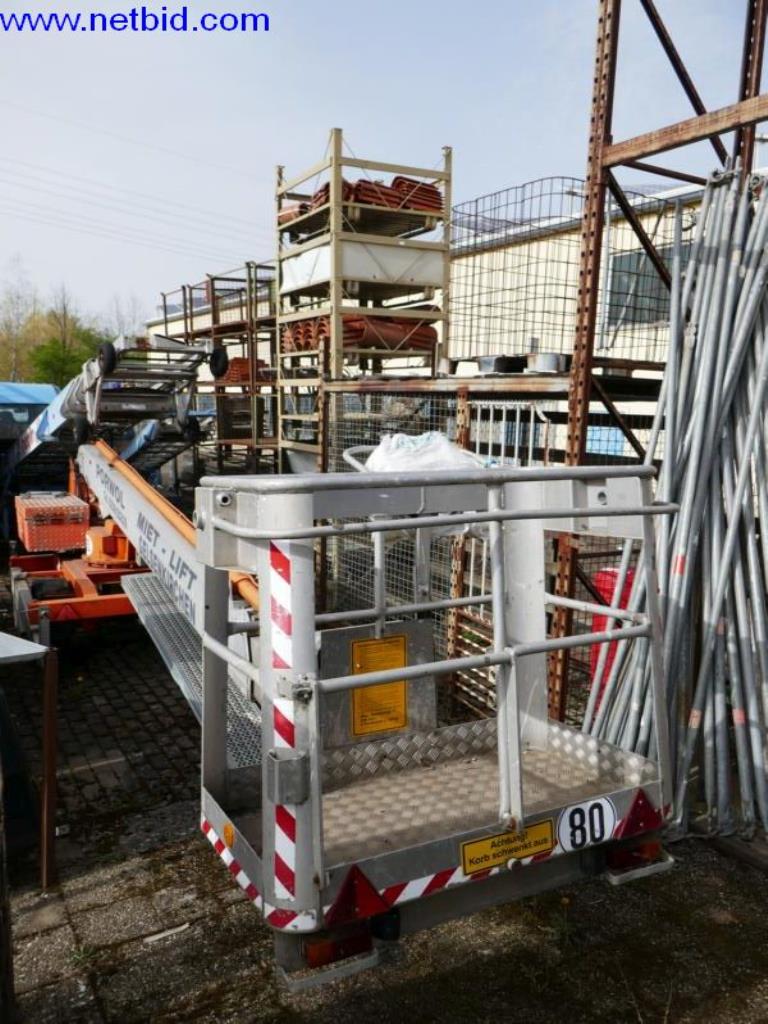 BGA, Warenvorräte, Montagematerial und Fahrzeuge aus dem Bereich Dachdeckerei-7