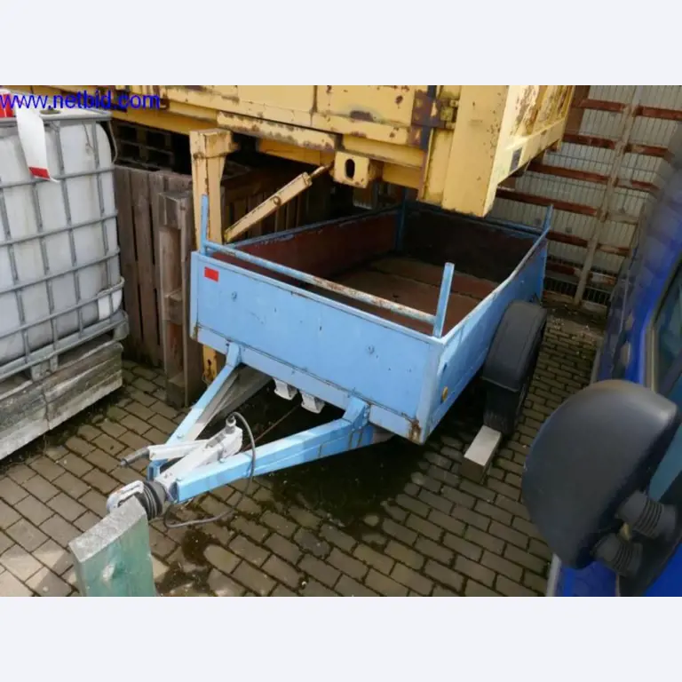 BGA, Warenvorräte, Montagematerial und Fahrzeuge aus dem Bereich Dachdeckerei-2