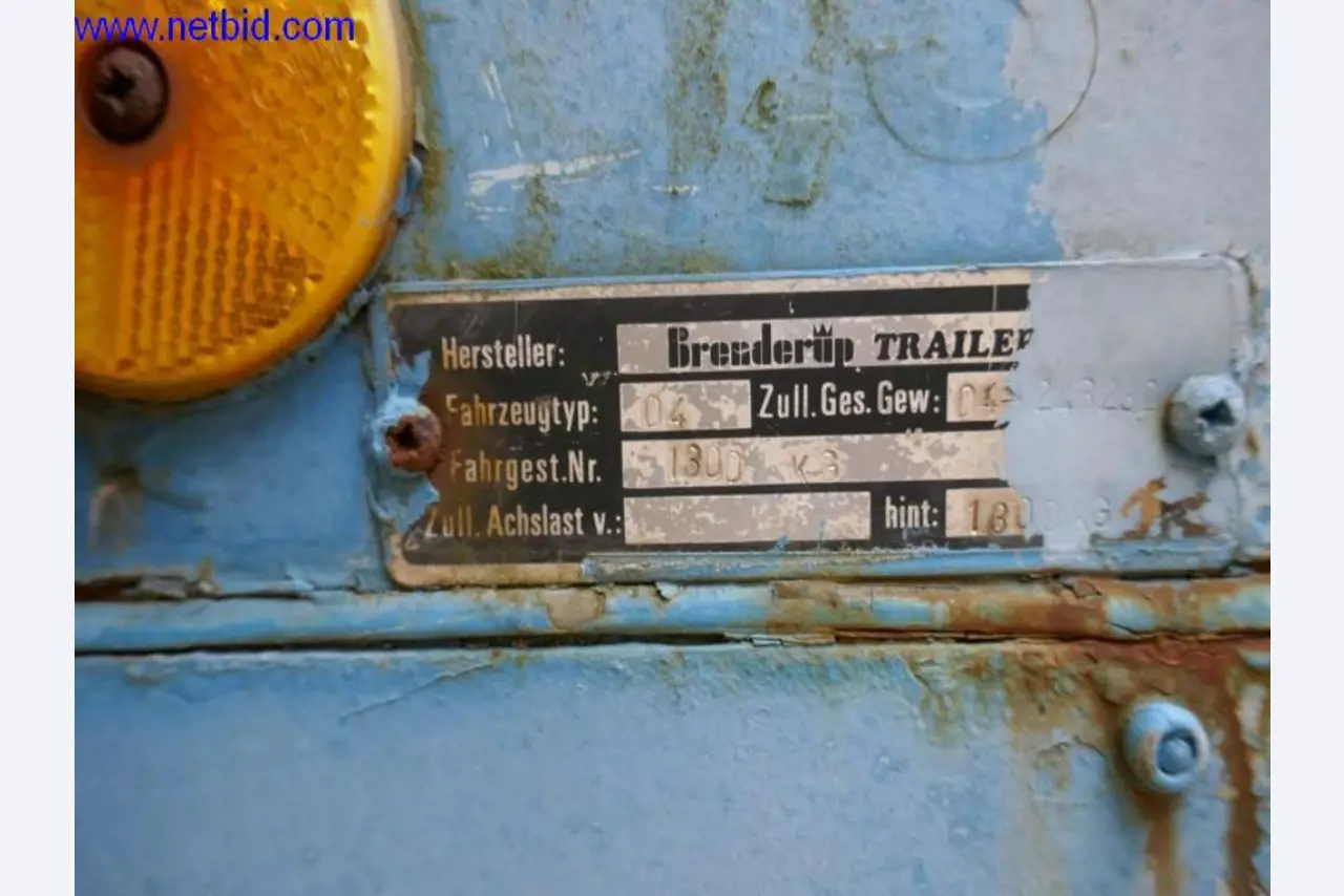 BGA, Warenvorräte, Montagematerial und Fahrzeuge aus dem Bereich Dachdeckerei-3