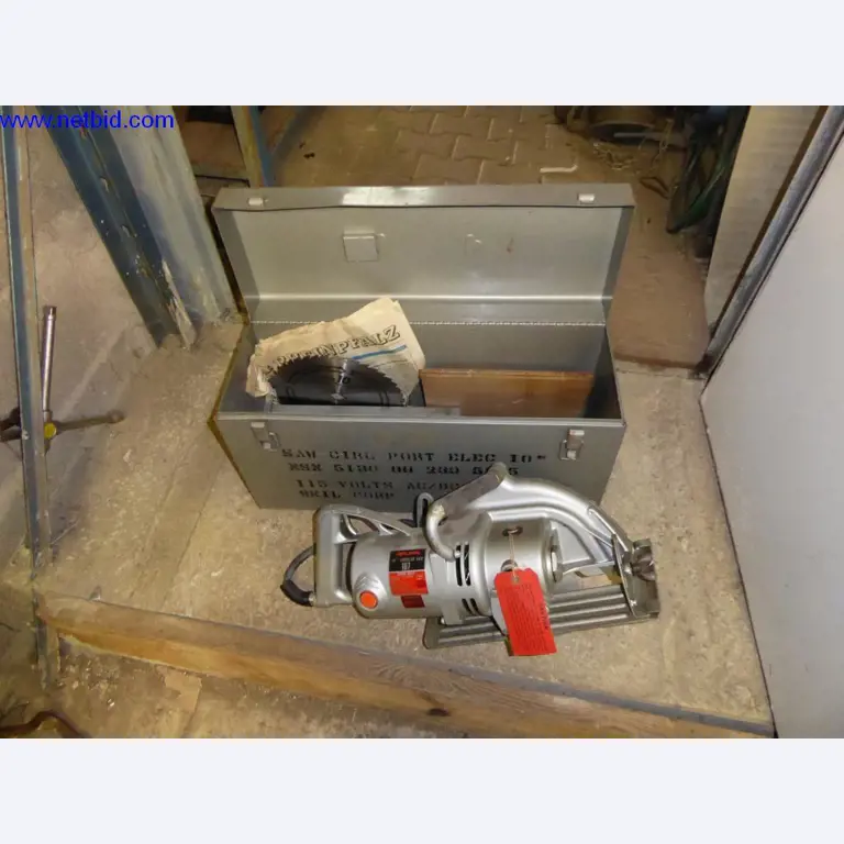 BGA, zásoby, montážní materiál a vozidla z divize střešních krytin.-1