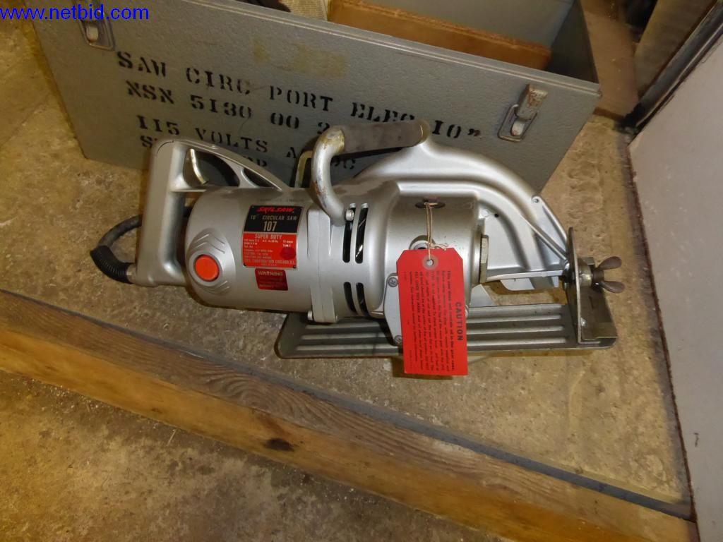 BGA, zapasy, materiały montażowe i pojazdy z działu pokryć dachowych-2