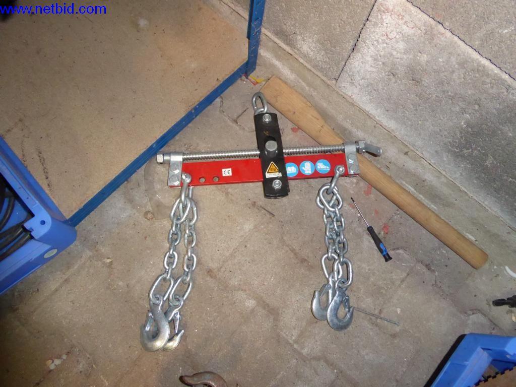 BGA, Warenvorräte, Montagematerial und Fahrzeuge aus dem Bereich Dachdeckerei-3