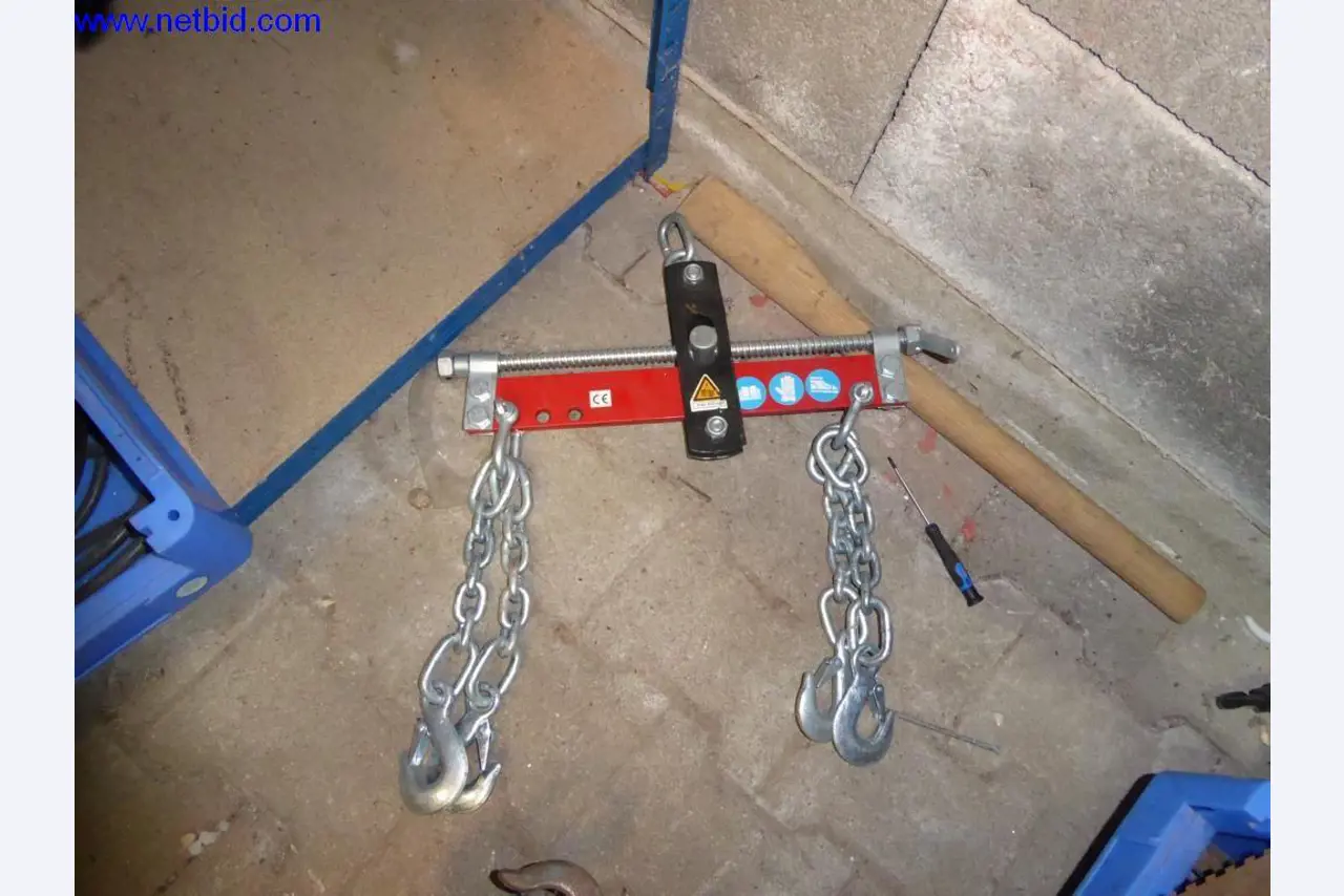 BGA, Warenvorräte, Montagematerial und Fahrzeuge aus dem Bereich Dachdeckerei-3