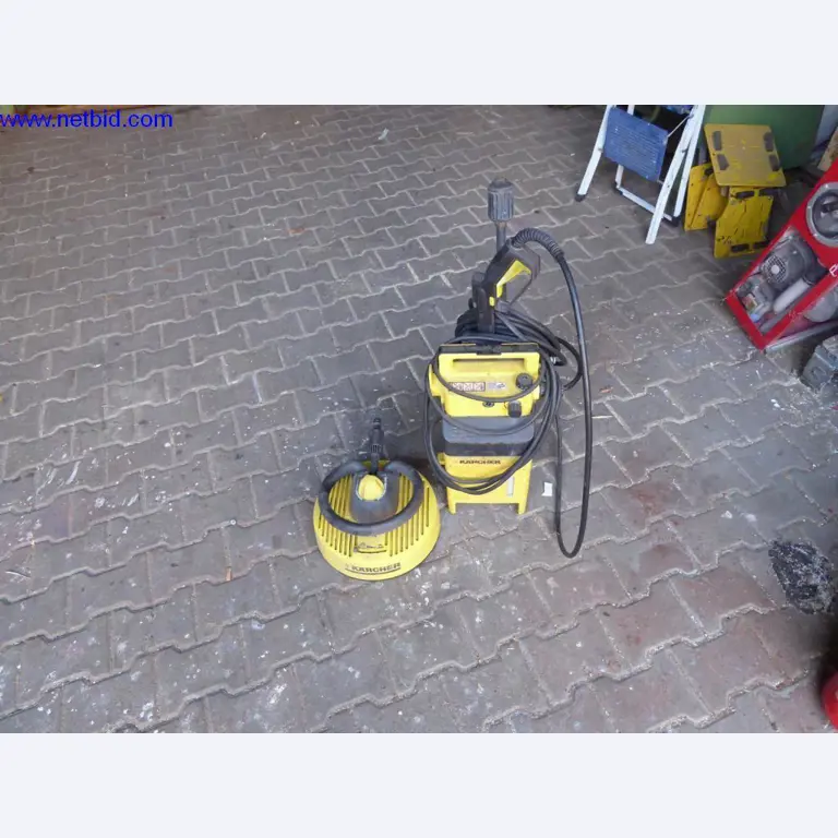 BGA, Warenvorräte, Montagematerial und Fahrzeuge aus dem Bereich Dachdeckerei-2