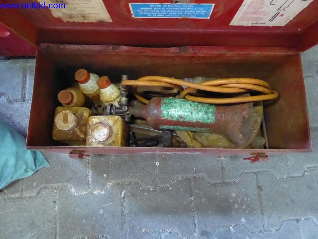 BGA, inventarios, materiales de montaje y vehículos de la división de techos-5