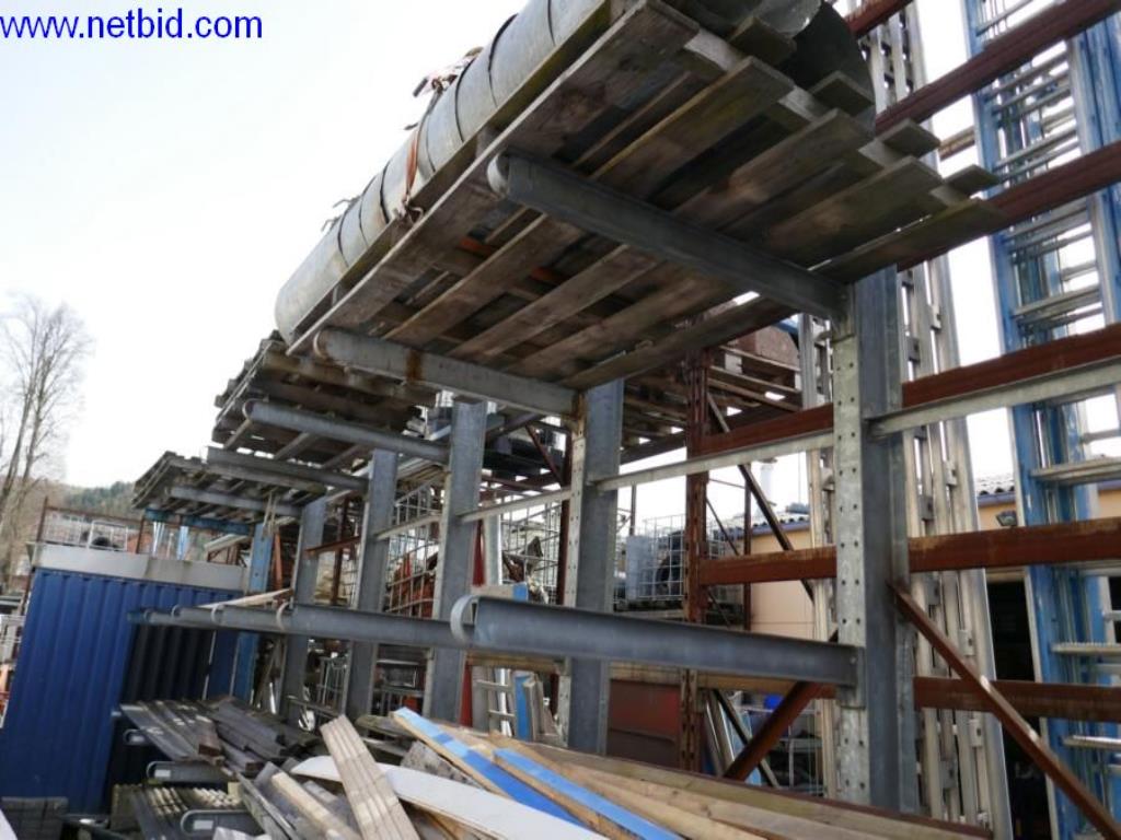 BGA, zapasy, materiały montażowe i pojazdy z działu pokryć dachowych-4