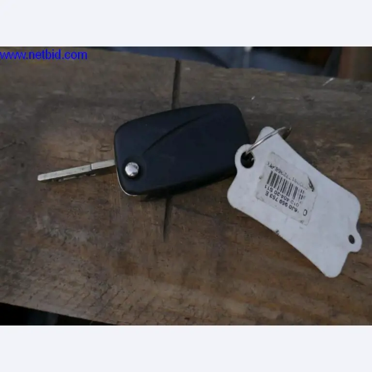 BGA, zásoby, montážní materiál a vozidla z divize střešních krytin.-2