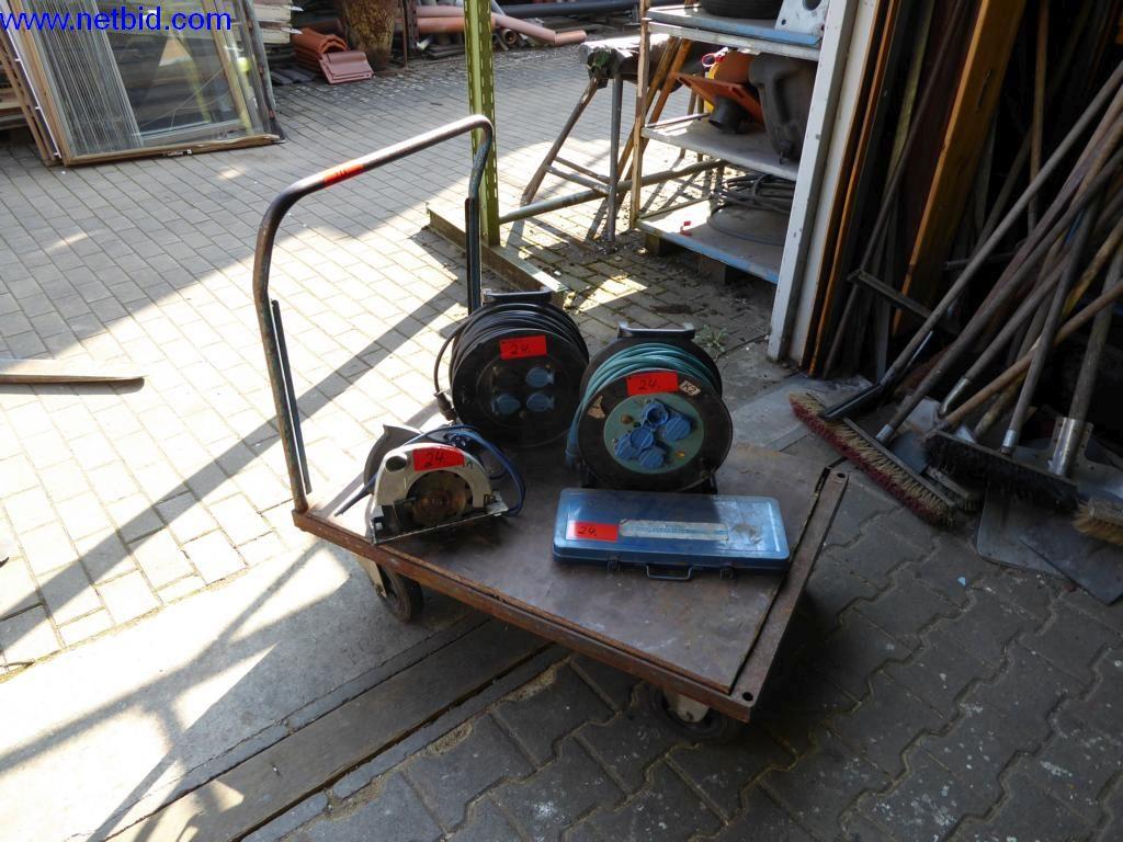 BGA, Warenvorräte, Montagematerial und Fahrzeuge aus dem Bereich Dachdeckerei-4