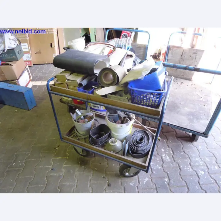 BGA, Warenvorräte, Montagematerial und Fahrzeuge aus dem Bereich Dachdeckerei-4