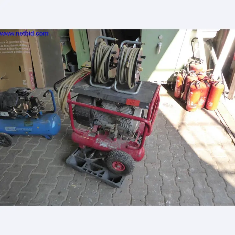 BGA, Warenvorräte, Montagematerial und Fahrzeuge aus dem Bereich Dachdeckerei-1