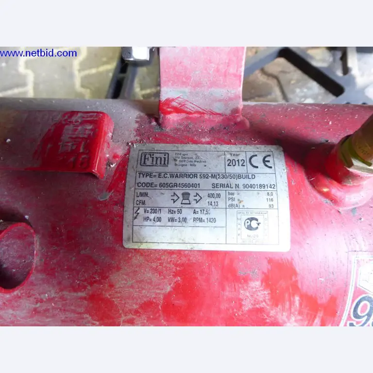 BGA, Warenvorräte, Montagematerial und Fahrzeuge aus dem Bereich Dachdeckerei-2