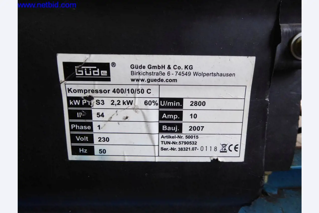 BGA, Warenvorräte, Montagematerial und Fahrzeuge aus dem Bereich Dachdeckerei-4