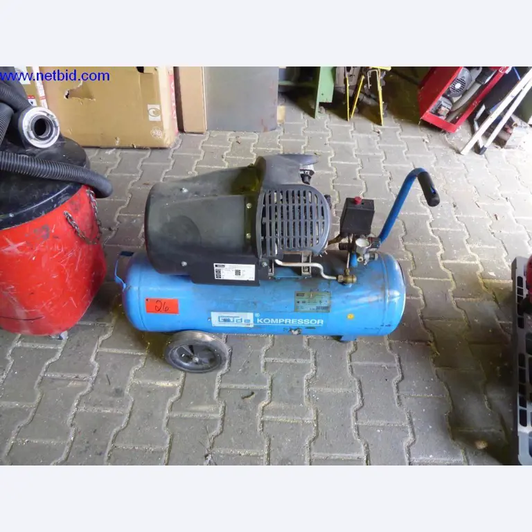 BGA, Warenvorräte, Montagematerial und Fahrzeuge aus dem Bereich Dachdeckerei-5