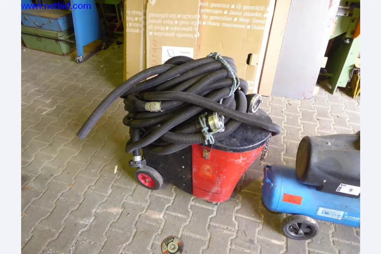 BGA, Warenvorräte, Montagematerial und Fahrzeuge aus dem Bereich Dachdeckerei-6