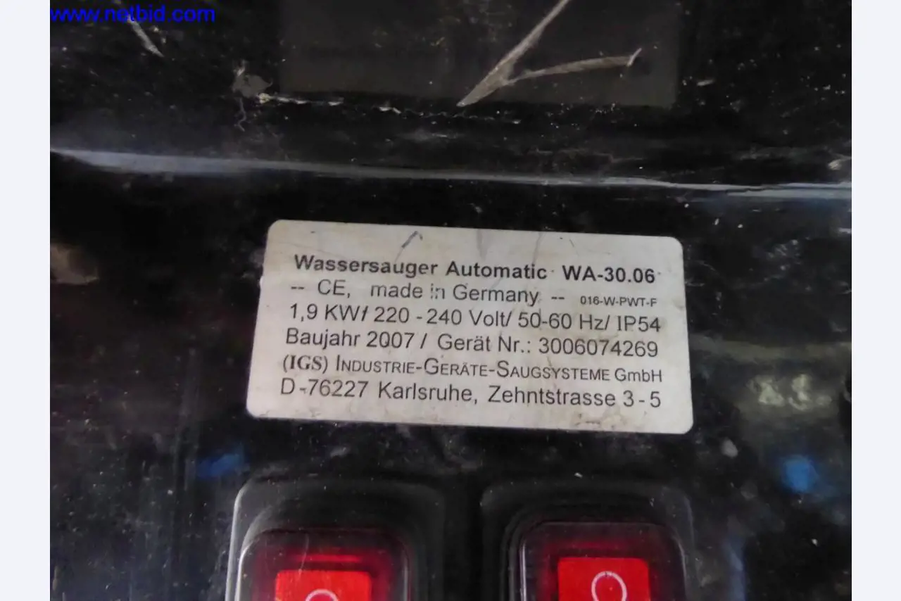 BGA, Warenvorräte, Montagematerial und Fahrzeuge aus dem Bereich Dachdeckerei-7